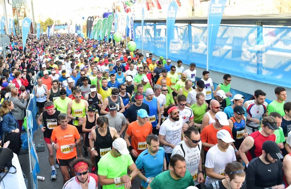 Foto: Cez víkend sa beží maratón, rátajte s dopravnými obmedzeniami hlavne v Starom Meste a Ružinove