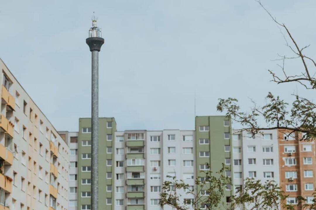 Foto: Nesvieti vo vašom okolí verejné svetlo? Nahláste to na novom systéme, ktorý monitoruje celú Bratislavu