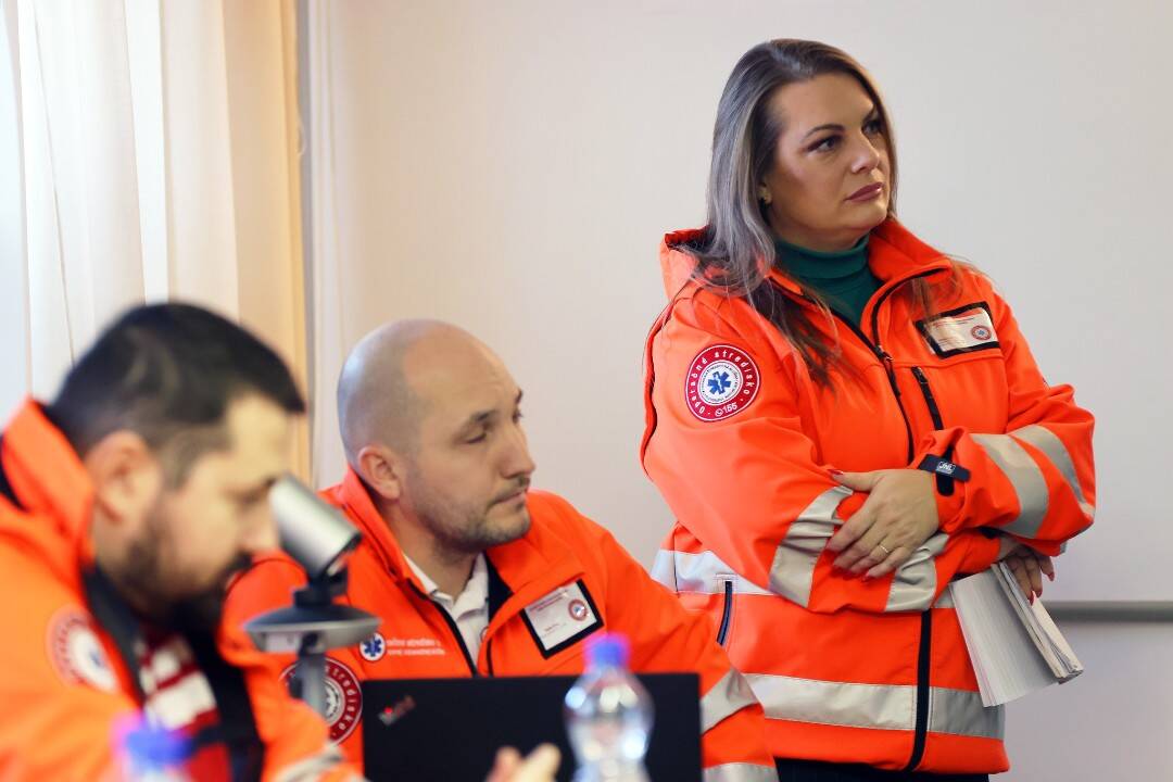 Foto: Operátori záchrannej služby vedia zachrániť život pomocou externého defibrilátora, majú ich asi 3-tisíc