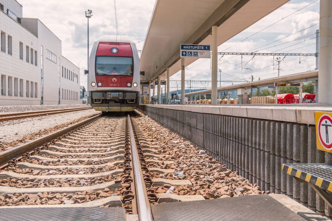 Foto: Bonus 2-tisíc eur či príspevok na hypotéku. Železnice hľadajú nových ľudí, ponúkajú rôzne odmeny