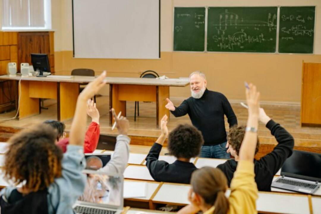 Foto: Na Slovensku pribudnú gymnázia so zameraním na informatiku, dve budú v Bratislavskom kraji