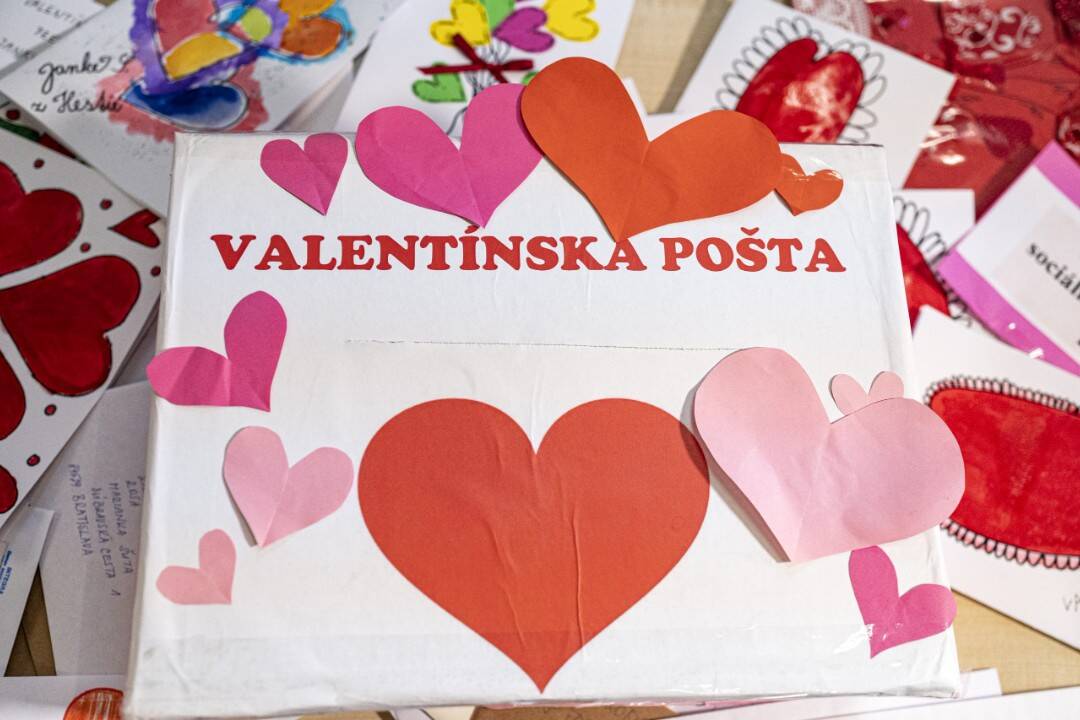 Foto: Bratislavský kraj roznesie aj tento rok valentínsku poštu od klientov sociálnych služieb