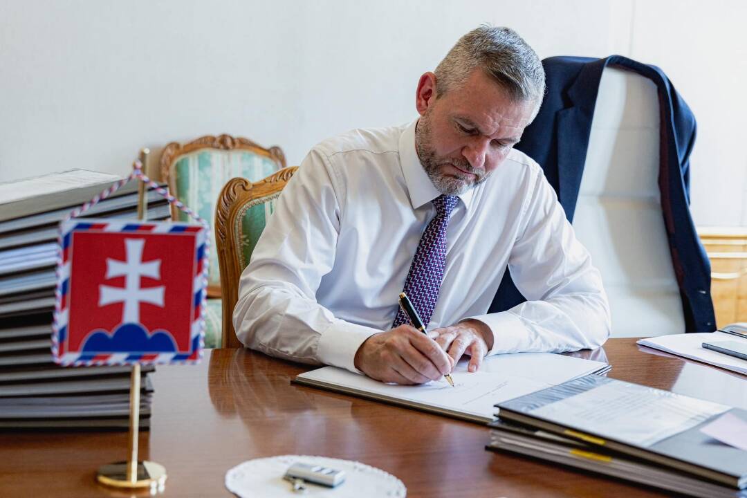 Pellegrini podpísal Šimkovičovej novelu. RTVS končí, opozícia sa obracia na Ústavný súd