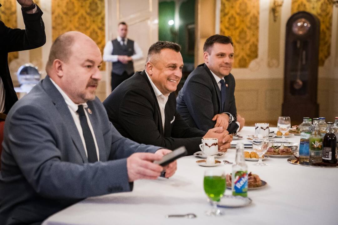 Foto: Danko mohol byť šéf parlamentu, ak by sa vzdal jedného ministerstva. Zabudnite, odkazuje Taraba Hlasu