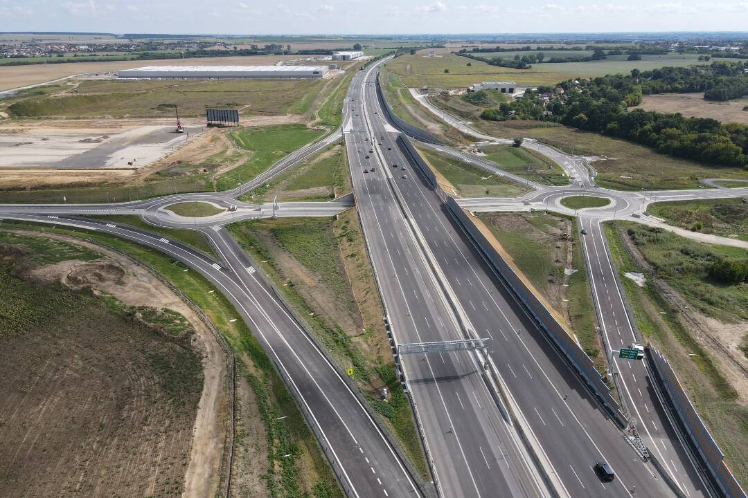 Foto: Autom z bratislavského obchvatu až na diaľnicu D1, konečne! Prepojenie diaľnic môže prekaziť ešte počasie