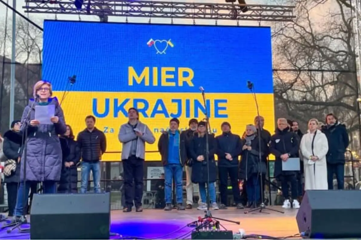 Foto: Organizácii Mier Ukrajine vykradli sklad. Na Doniu vznikla zbierka na zakúpenie techniky na realizáciu podujatí