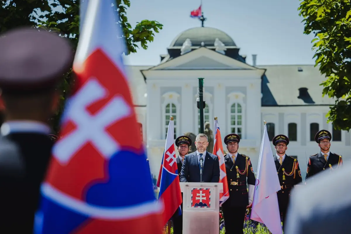 Foto: Poznáme zoznam osobností, ktorým Pellegrini udelil štátne vyznamenania. Studenková medzi nimi nie je