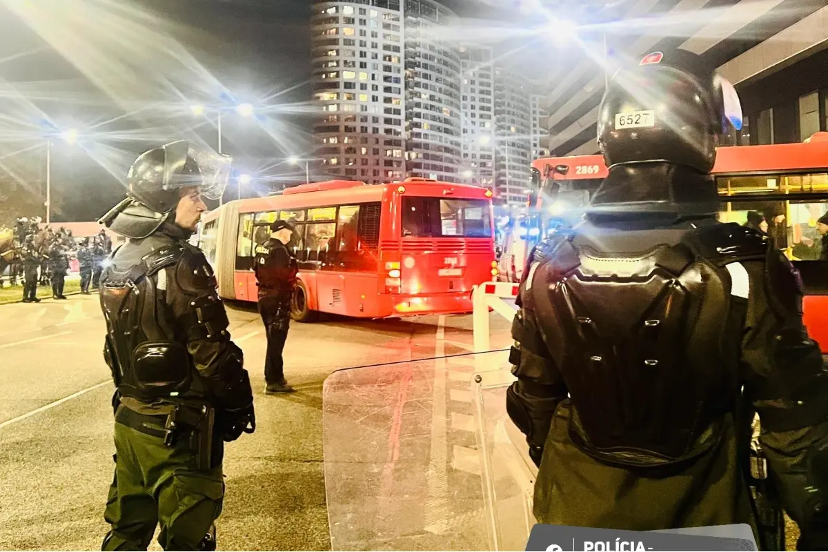 Foto: Polícia na utorok oznámila uzatvorenie jednotlivých ulíc, ŠK Slovan Bratislava sa na Tehelnom poli postaví VfB Stuttgart