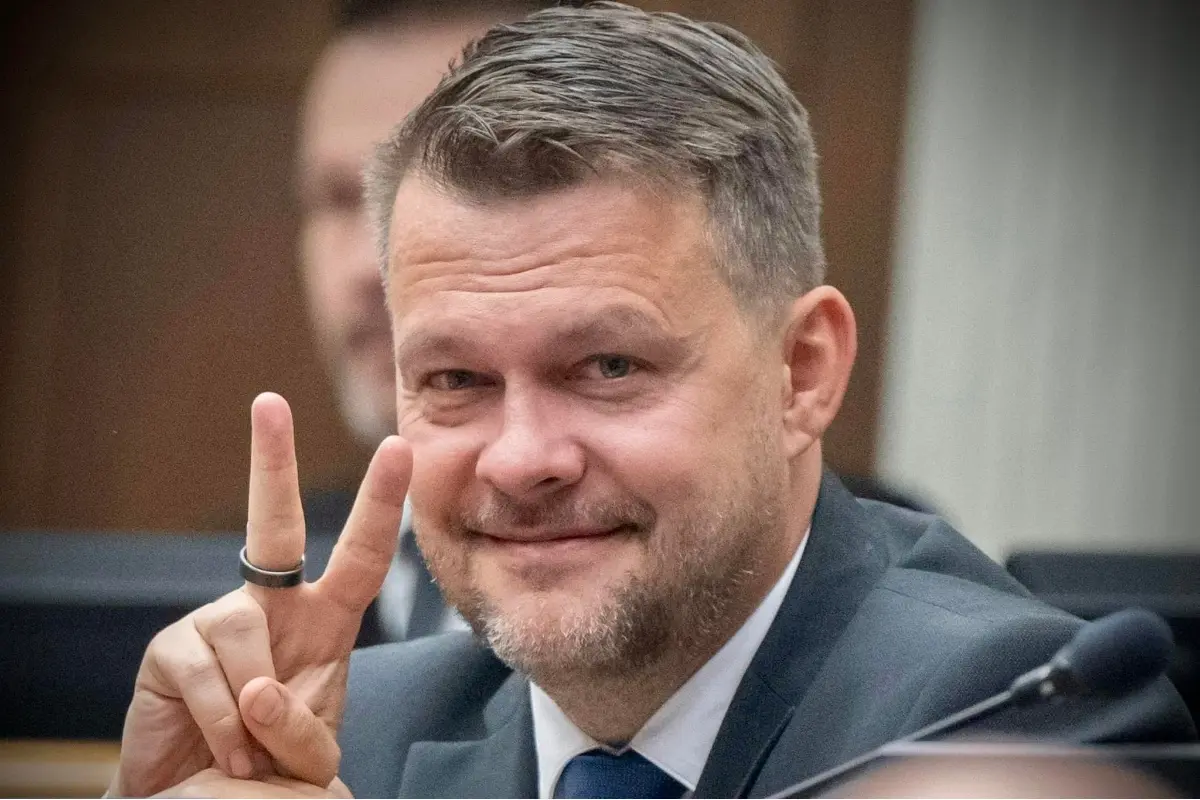 Foto: Týždne zapieral a stal sal tŕňom v päte koalície, Samuel Migáľ teraz dostal ministerstvo