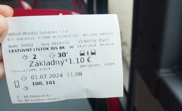 Vodič vydal Bratislavčanke v autobuse neplatný lístok. Šofér bol zo zahraničia, nevedela sa s ním  ani dohovoriť