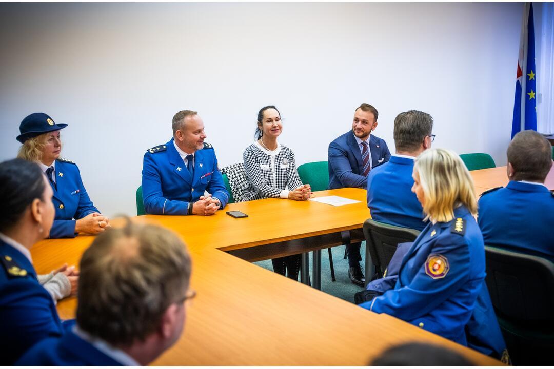 FOTO: Novým prezidentom Hasičského a záchranného zboru je Adrián Mifkovič, foto 2