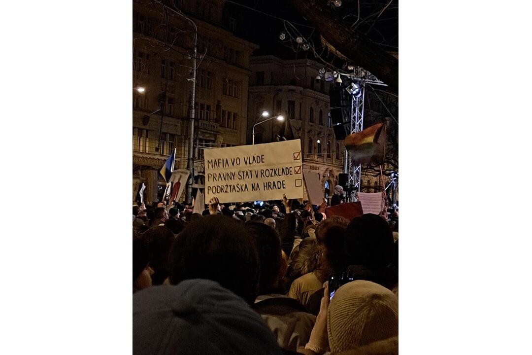 FOTO: Na šiesty protest opozície prišlo do Bratislavy približne 27-tisíc ľudí, foto 18