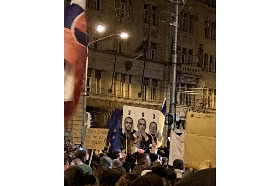 FOTO: Na šiesty protest opozície prišlo do Bratislavy približne 27-tisíc ľudí, foto 19