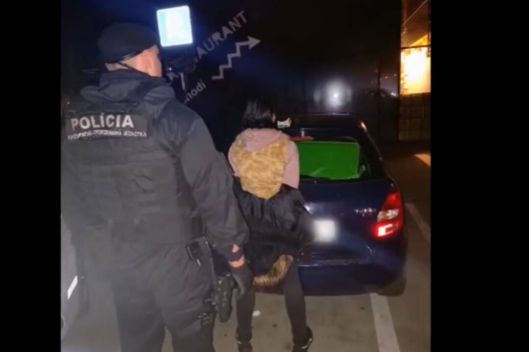 FOTO: Polícia zadržala dílerov drog, predávali ich po celom Bratislavskom kraji, foto 7