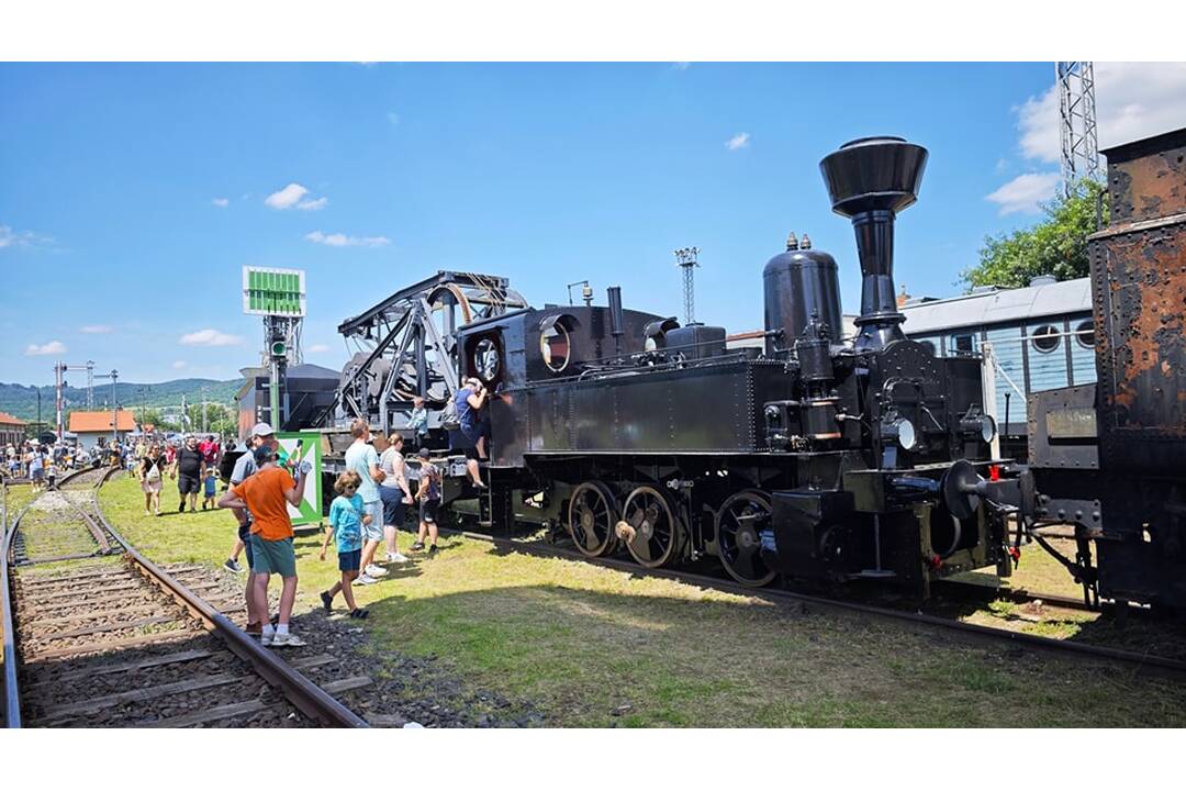 FOTO: V Rači sa koná celoslovenský zraz historických železničných vozidiel, foto 12