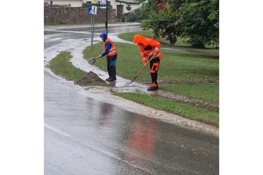 FOTO: V Stupave odstraňujú následky povodní. Mesto má to najhoršie za sebou, foto 4