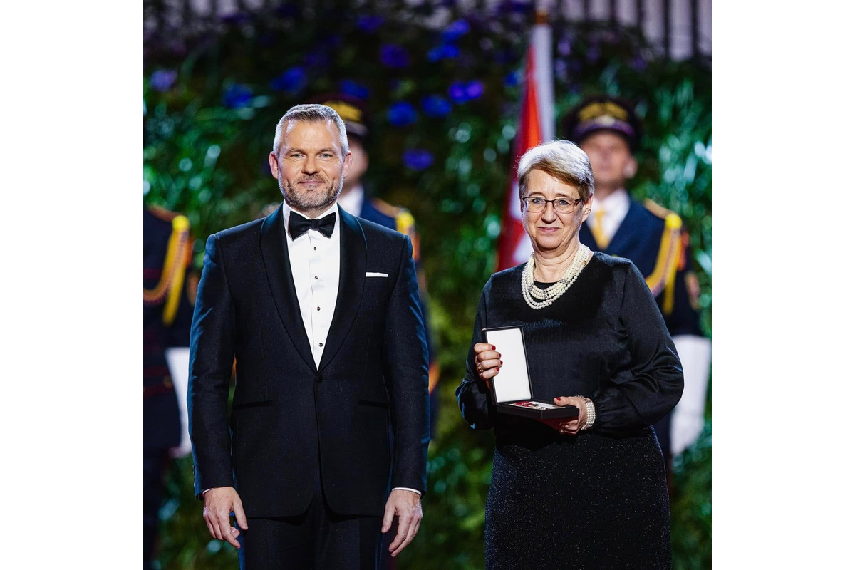 FOTO: Prezident Pellegrini udelil štátne vyznamenania. Kto je medzi ocenenými?, foto 13