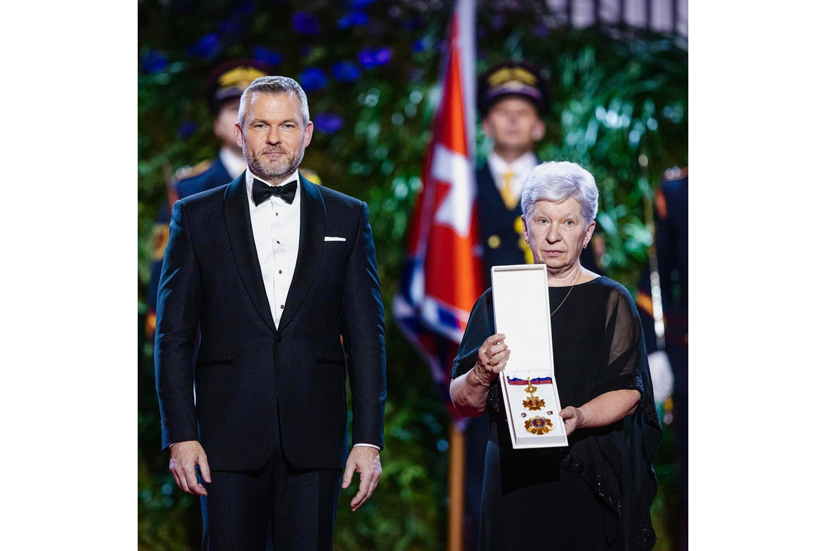 FOTO: Prezident Pellegrini udelil štátne vyznamenania. Kto je medzi ocenenými?, foto 17