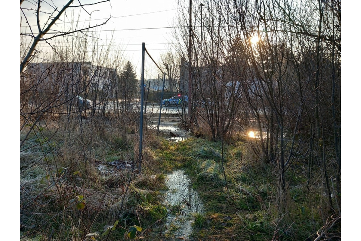 FOTO: Na Kadnárovej ulici v Rači prasklo potrubie, foto 5